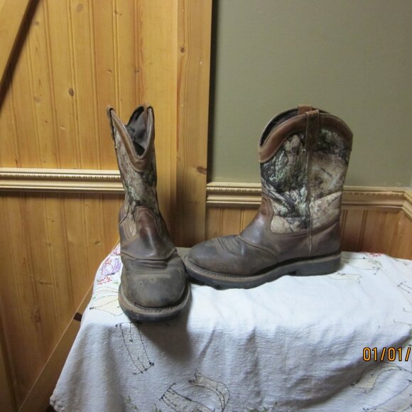 cabela\'s slip on cowboy hunting western leather boot camo top mid calf 10.5 d main image 5